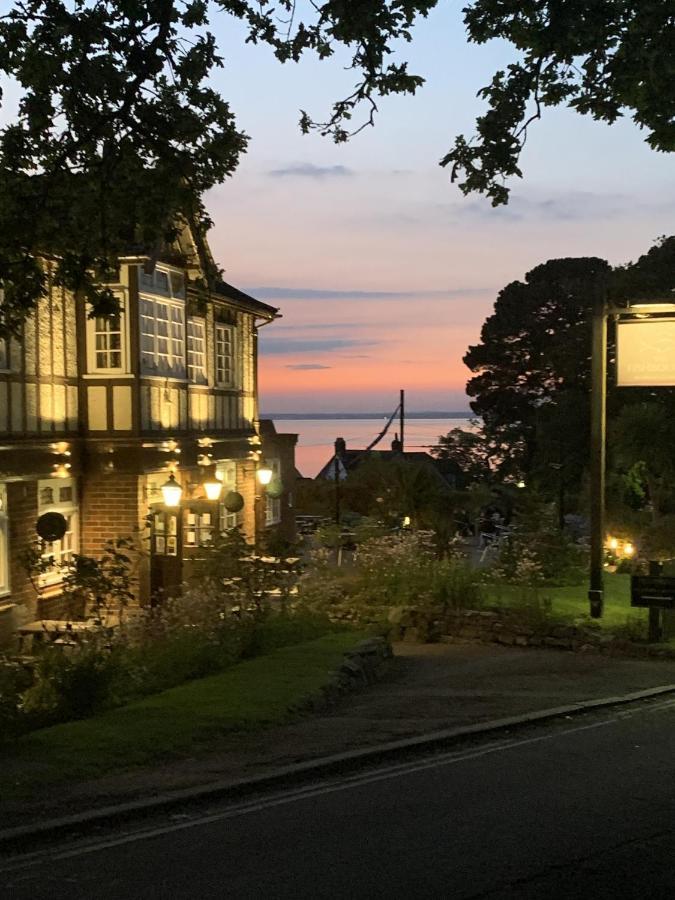 مبيت وإفطار Fishbourne  The Fishbourne المظهر الخارجي الصورة