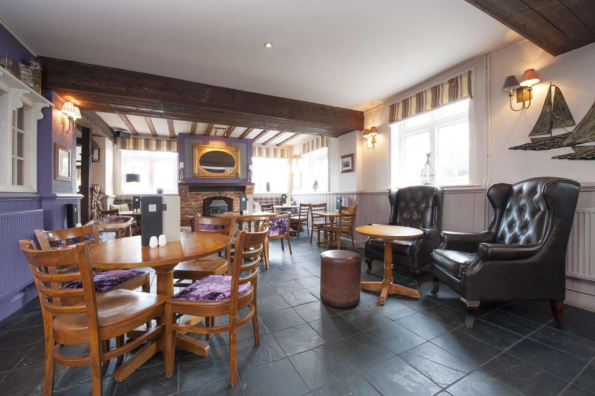 مبيت وإفطار Fishbourne  The Fishbourne المظهر الخارجي الصورة